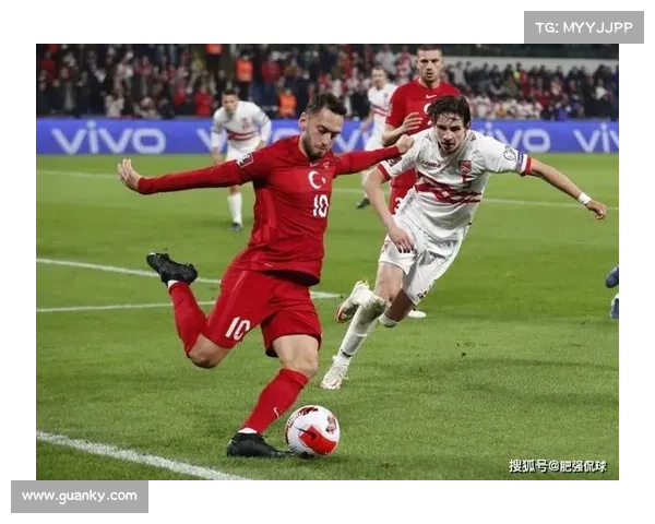 土耳其对阵格鲁吉亚焦点人物恰尔汗奥卢的赛场表现与影响力解析